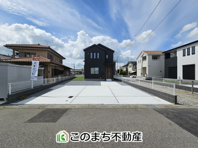 LiveleGarden.S上三川町上三川第11の駐車場|カースペースは並列３台分ございます！