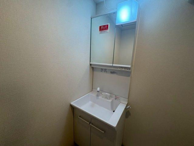 F+style東大阪吉松の独立洗面台