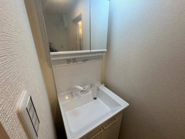 F+style東大阪吉松の独立洗面台