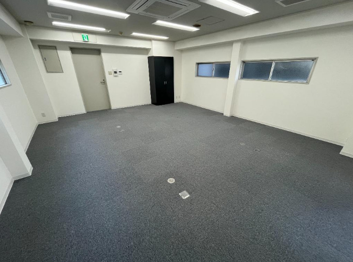 大阪市西区新町３丁目の事務所の内装