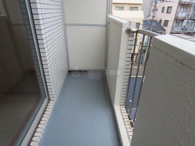 ツーエムビル勝山のバルコニー