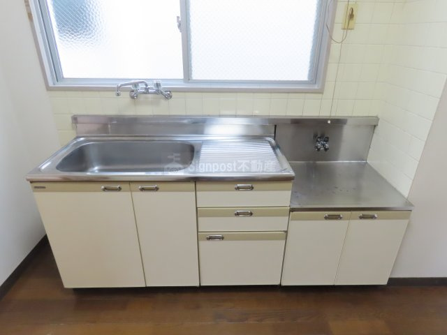 ツーエムビル勝山のキッチン|※別号室のお写真になります。