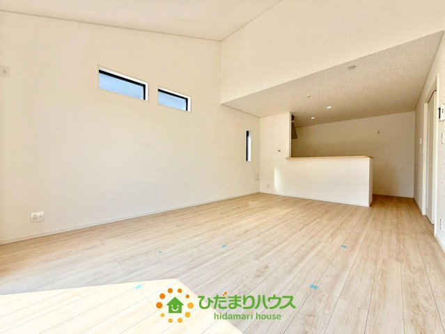 加須市下高柳第3　新築一戸建て　01　クレイドルガーデンの居間・リビング