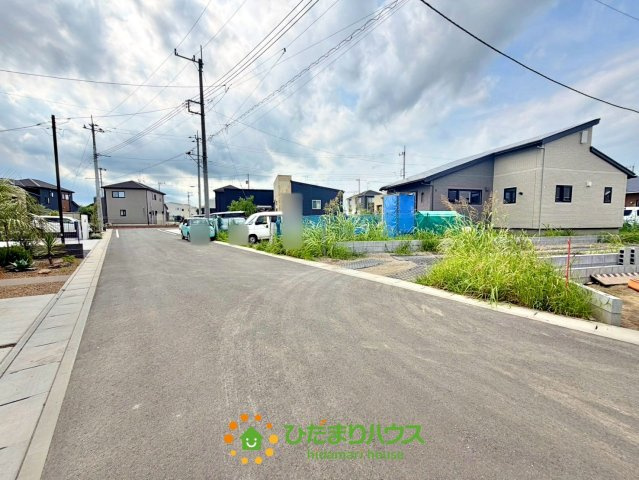 加須市下高柳第3　新築一戸建て　01　クレイドルガーデンの前面道路含む現地写真|2026/7/27　撮影