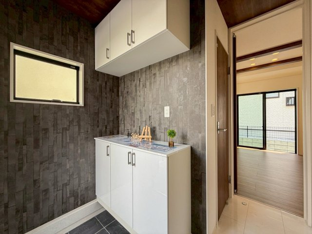 横浜市青葉区新石川4丁目の玄関|シンプルで使いやすい玄関です