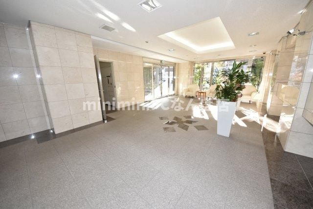 リーガル京町堀のエントランス
