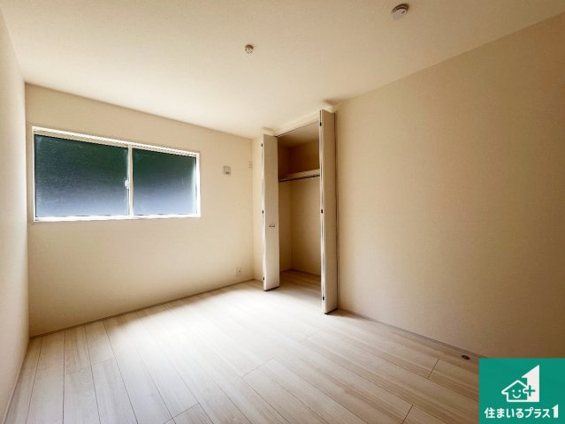 姫路市西庄　第3期　新築一戸建ての洋室|シンプルな洋室は、自分好みのインテリアが楽しめます♪ご家族とインテリアや家具を選びに行くのは新築購入時の醍醐味の一つです。ぜひお楽しみください♪