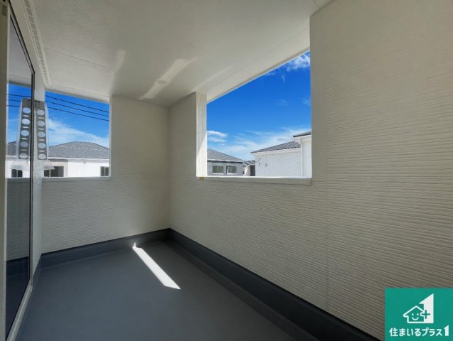 姫路市西庄　第3期　新築一戸建てのバルコニー|ワイドバルコニーは洗濯物を干すスペースが広いのでご家族が多くても安心！