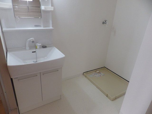 【洗面所】 | シュロス鵜の森 | ※同物件別室参考写真