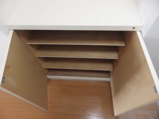 【収納】 | シュロス鵜の森 | ※同物件別室参考写真