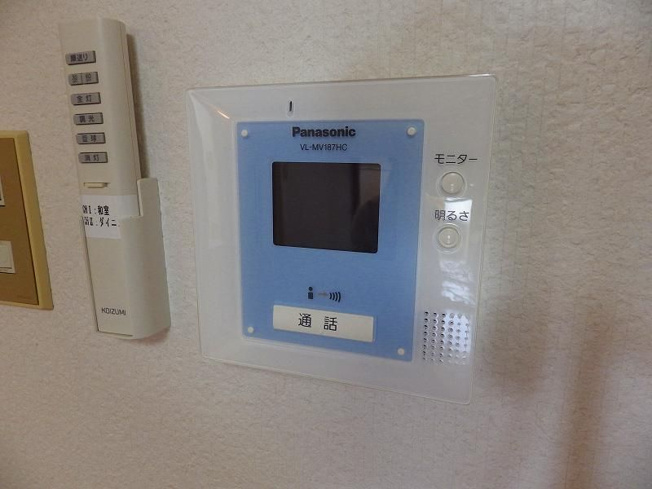【セキュリティ】 | シュロス鵜の森 | ※同物件別室参考写真