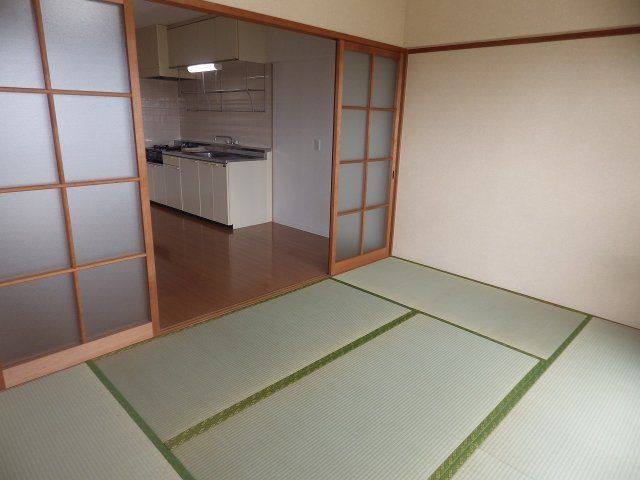 【和室】 | シュロス鵜の森 | ※同物件別室参考写真