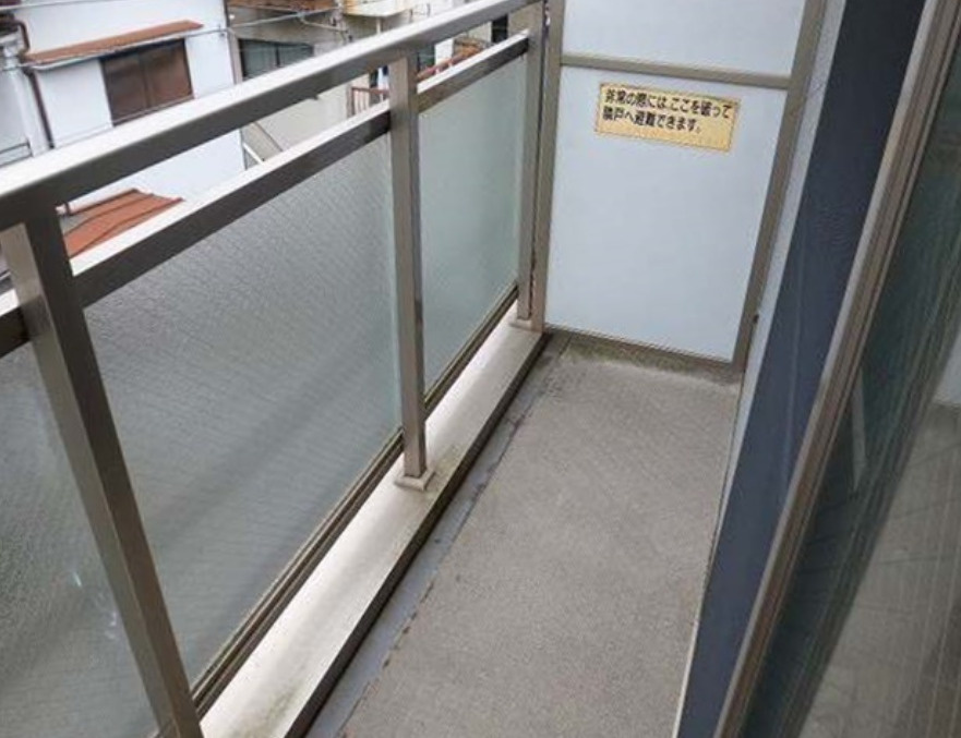 北区中十条２丁目の賃貸マンションの駐車場