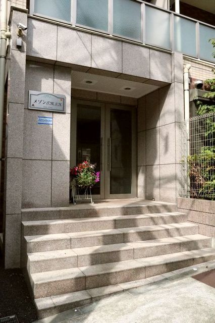 板橋区若木３丁目の賃貸マンションのエントランス