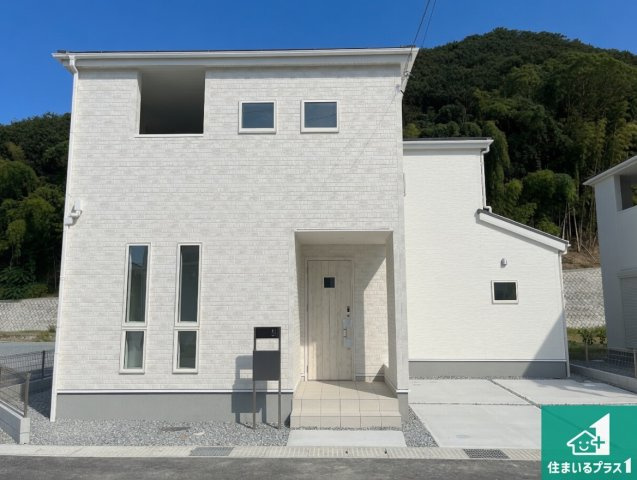 姫路市西庄　第3期　新築一戸建ての外観|お客様に長く安心して住んでいだだける事にこだわった家づくり！住んでからのアフターサービスにもしっかりと取り組んでいます！