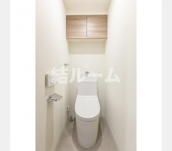 板橋区板橋１丁目の賃貸マンションのトイレ