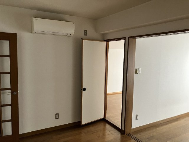 ANNEX-Aの内装