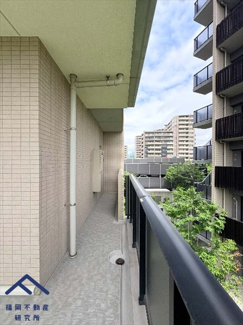 照葉テラス・パークカーサ02のバルコニー