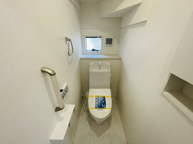 港区春田野2丁目｜名古屋市の戸建ならホームアップのトイレ|【売主施工例】2か所にトイレを完備。混み合う朝や来客時も安心の設計！