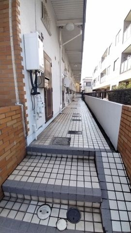 ローズアパート４１番館(R-041)のエントランス