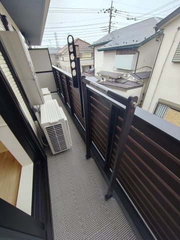 Maison de Brun Pose A（ﾒｿﾞﾝﾄﾞﾌﾞﾗﾝﾎﾟｽﾞｴｰ）のバルコニー