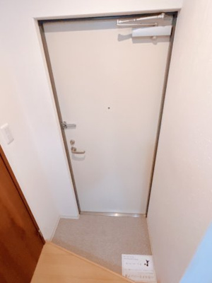 【玄関】 | アレーズ南通り | 他室参考写真です。