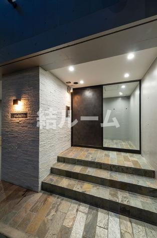 荒川区東日暮里５丁目の賃貸マンションのエントランス