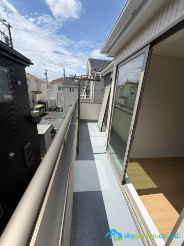 平塚市東真土4丁目　中古戸建のバルコニー