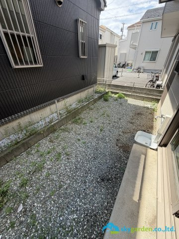 平塚市東真土4丁目　中古戸建の庭