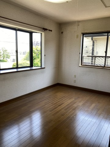 川越市並木一戸建て住宅の洋室