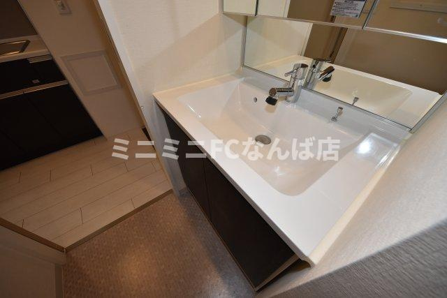 シーズンフラッツ靱本町