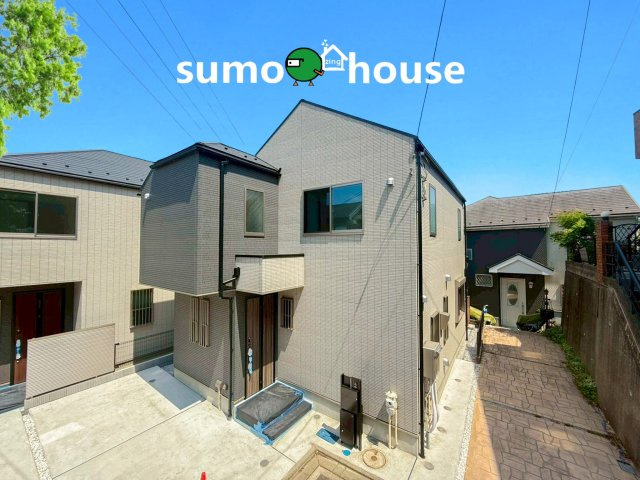 分譲戸建　駒岡4丁目　1号棟の前面道路含む現地写真|前面道路含む現地写真です