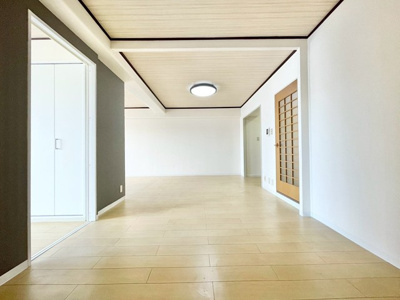【その他】 | 千里台スカイハイツB棟 | 現在ご返済中のカーローン・カードローン・教育ローンなどを住宅ローンに一本化したり、家具家電購入費用・引越し費用を住宅ローンと組み合わせるなど、お客さまにメリットの多い住宅ローンのご提案が可能です。
