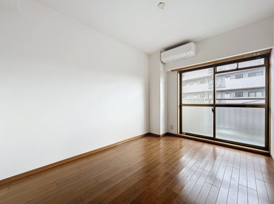 【洋室】 | リーブル末長 | ※同建物ほかのお部屋の写真です。
