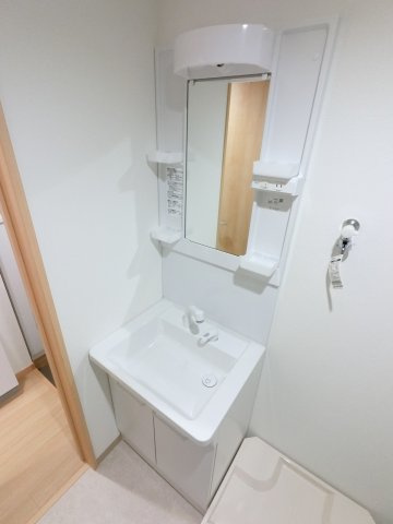 ソルロス船橋の独立洗面台