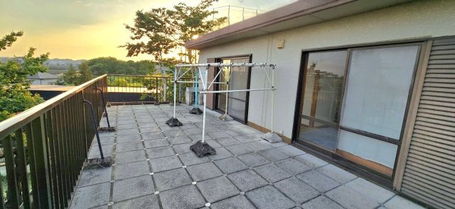 【バルコニー】 | 【事業用・法人・個人事業主様へ　敷地1200坪以上】前橋市粕川町深津　事業用ヤード付き　3LDK