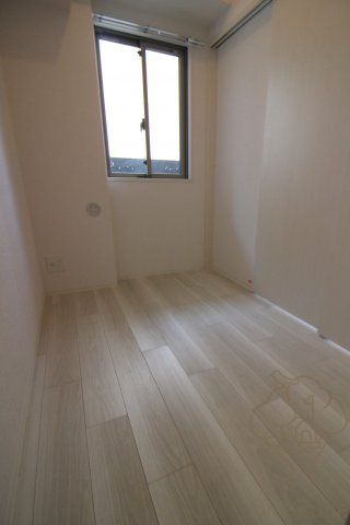 エスリードレジデンス大阪福島フロントの寝室