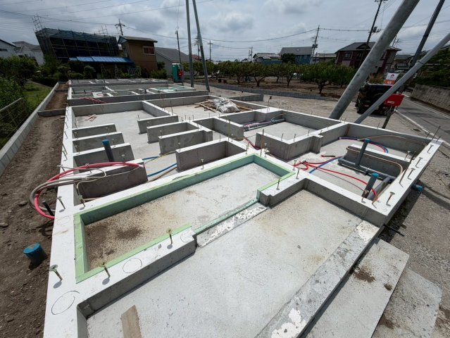 【前面道路含む現地写真】 | 高崎市新町　新築住宅