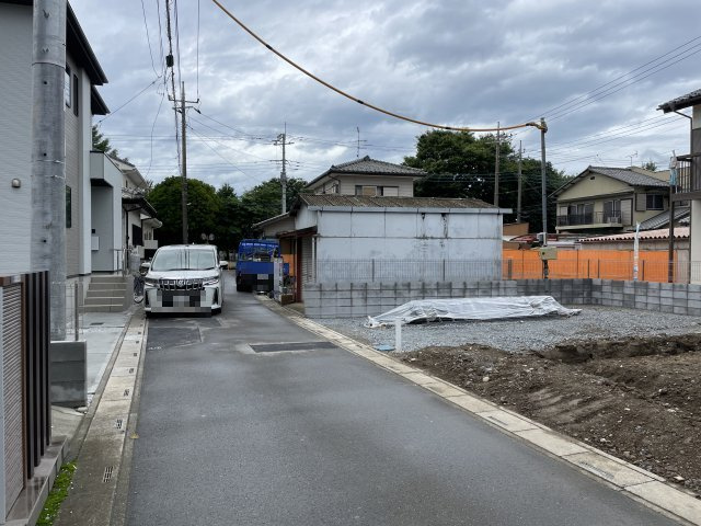 【前面道路含む現地写真】 | 熊谷市別府第5   LiveleGarden.s　新築戸建　全1棟　1号棟