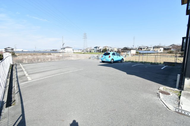 アスコットハイツB棟の駐車場