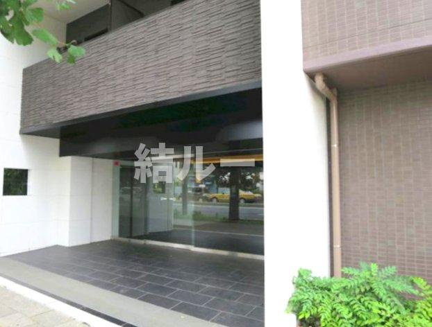 板橋区東新町１丁目の賃貸マンションのエントランス