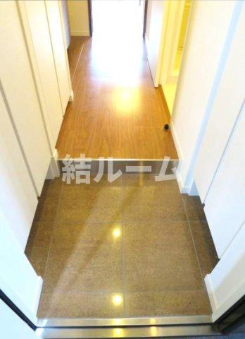 板橋区東新町１丁目の賃貸マンションの玄関