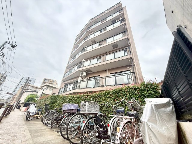 マイキャッスル西ヶ原・飛鳥山公園の外観|2026.05.28撮影

現地ご見学希望・資料請求などお気軽にお問い合わせ下さい！
03-5990-5201