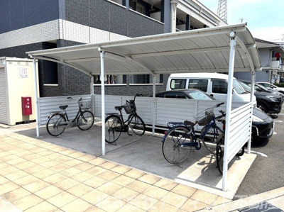 【その他共用部分】 | グリーンクレール | 屋根付き駐輪場