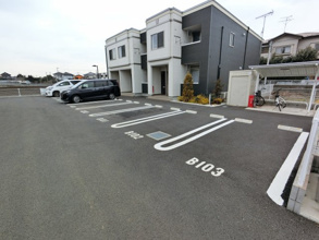 【駐車場】