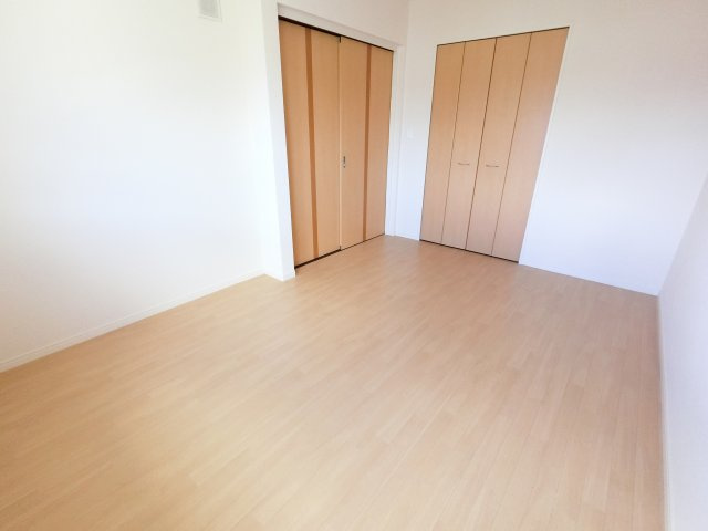 【寝室】