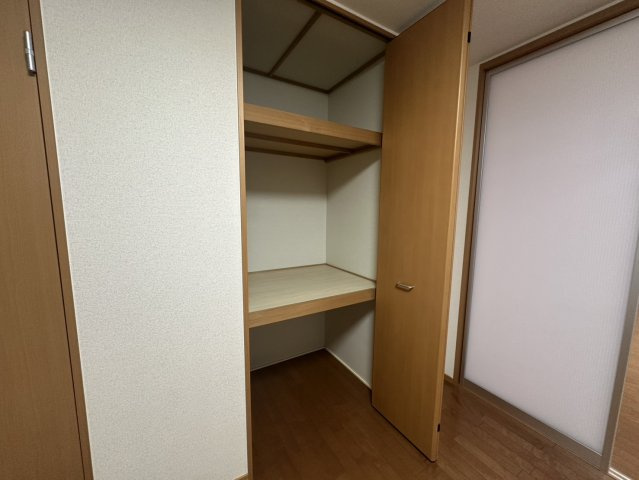 小阪別邸の収納
