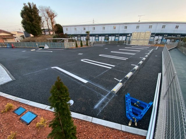 【駐車場】
