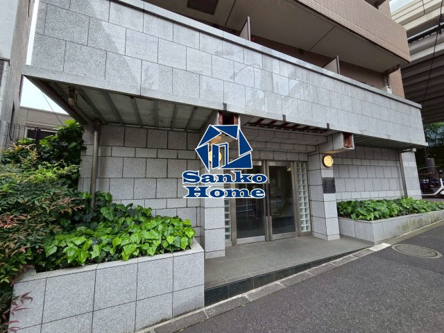 ＰＡＬＡＣＥ　ＳＴＵＤＩＯ　文京音羽のエントランス