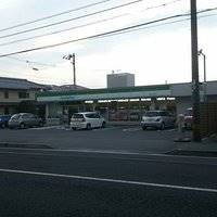 【周辺】 | ピースフル岩崎 | ファミリーマート岩崎二丁目店 196m